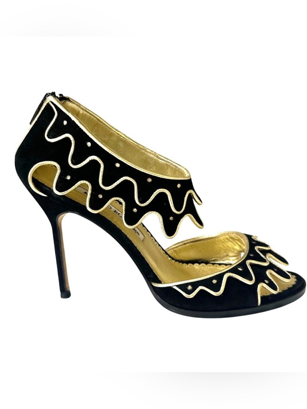 Manolo Blahnik Cusani Black Suede Gold Scalloped Pumps Size 37‎